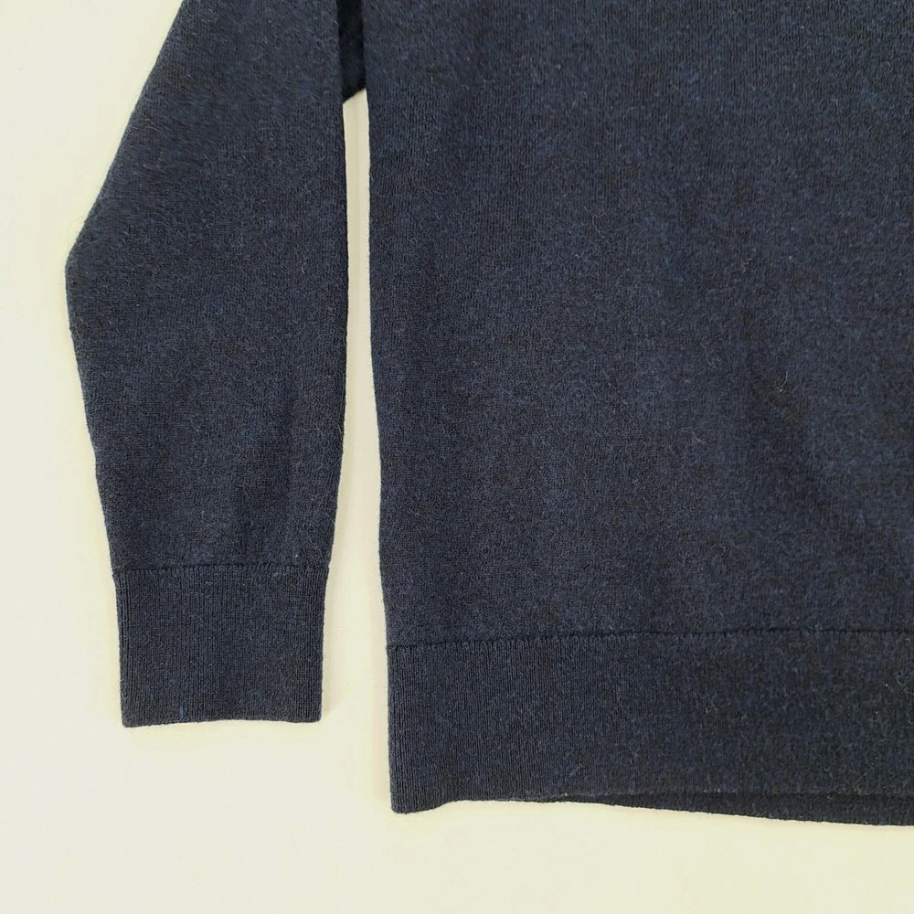 UNTUCKit measurements chest